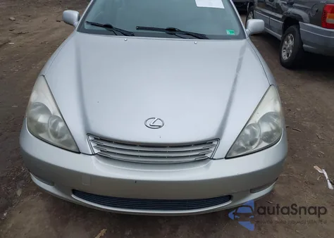 2002 Lexus Es 300 из США, поврежденный, VIN JTHBF30G025011039